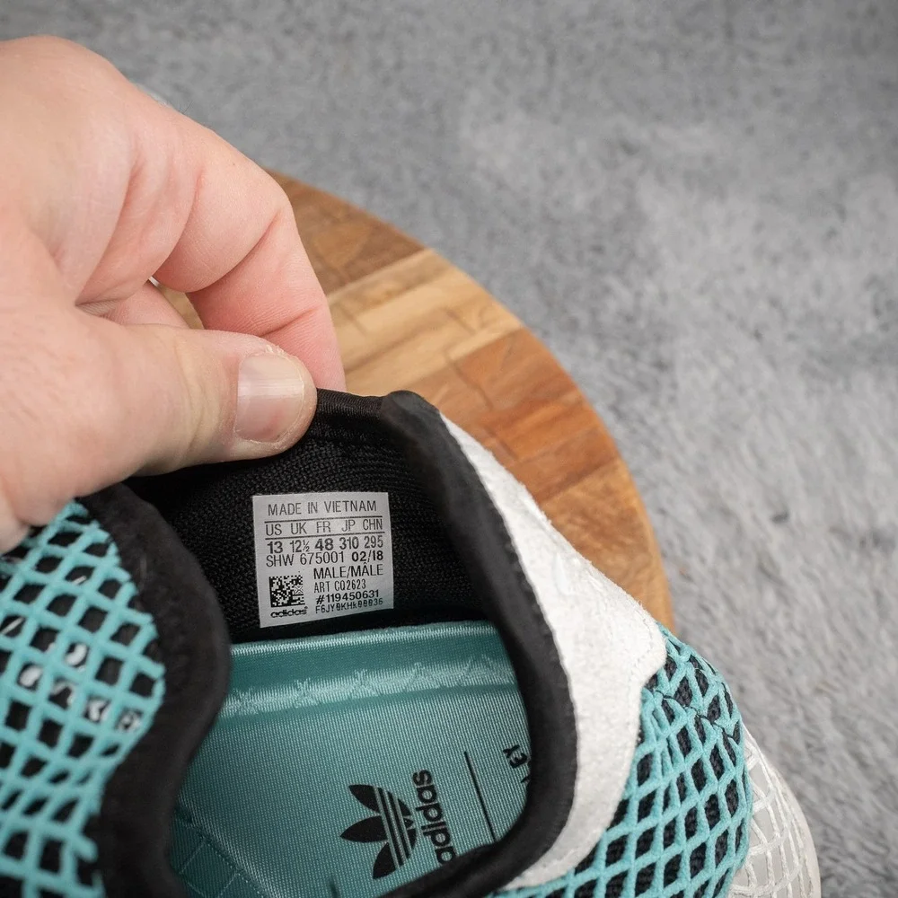 Adidas Originals Parley Men's SZ‎ 13 Deerupt Runner Blue & Black Sneakers CQ2623